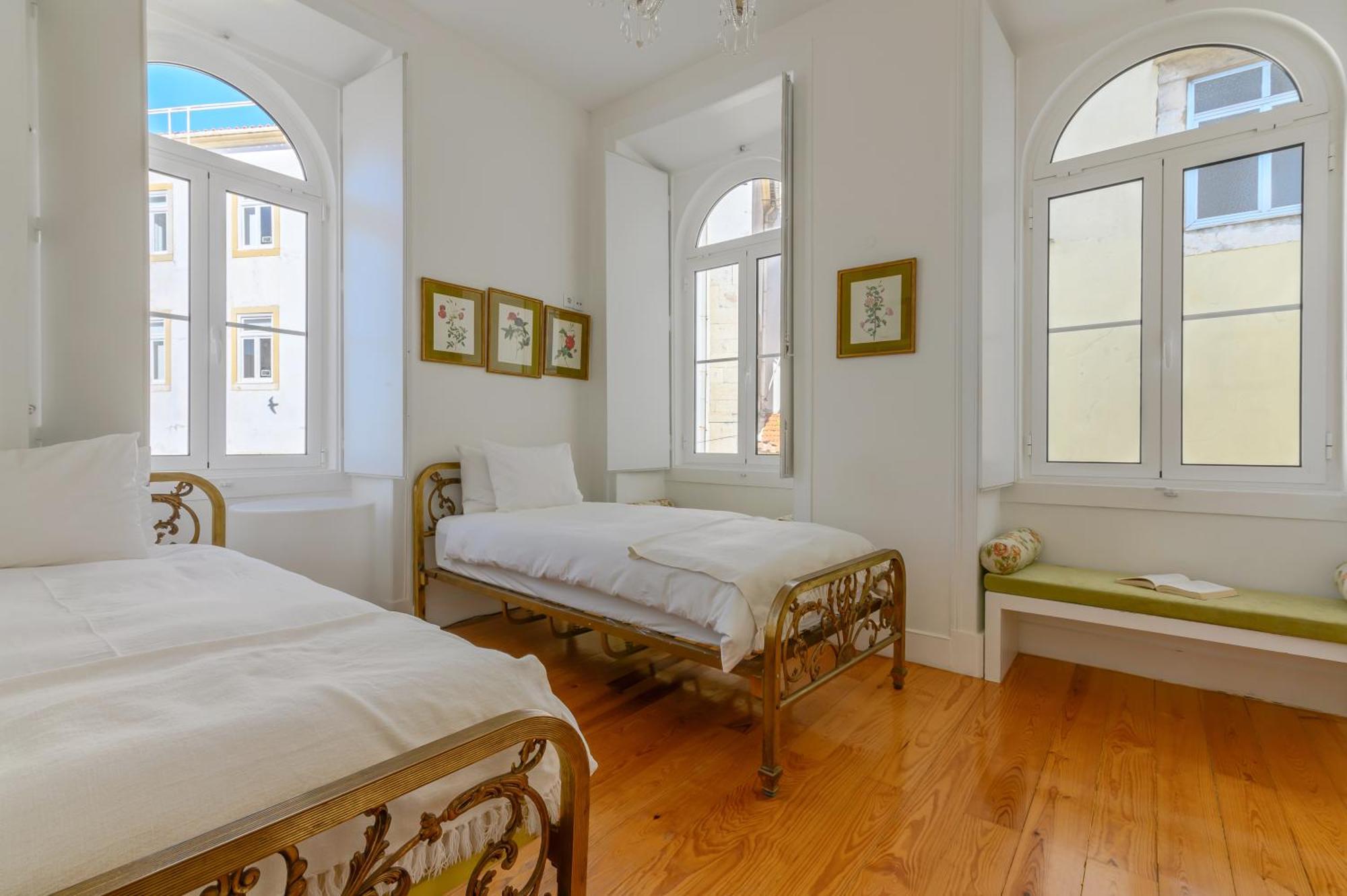 Portas Do Castelo Apartments Лиссабон Экстерьер фото